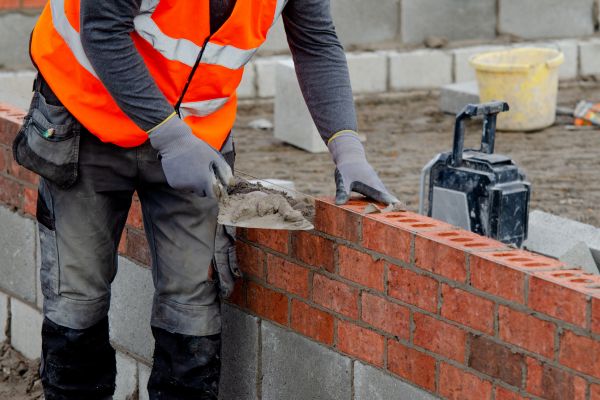 Bricklaying in Smyrna