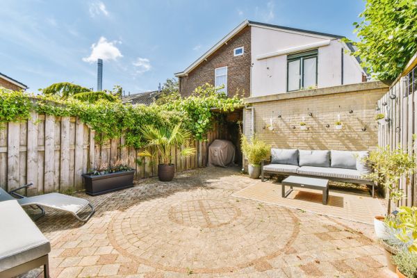 Courtyard Wall Repair in Smyrna